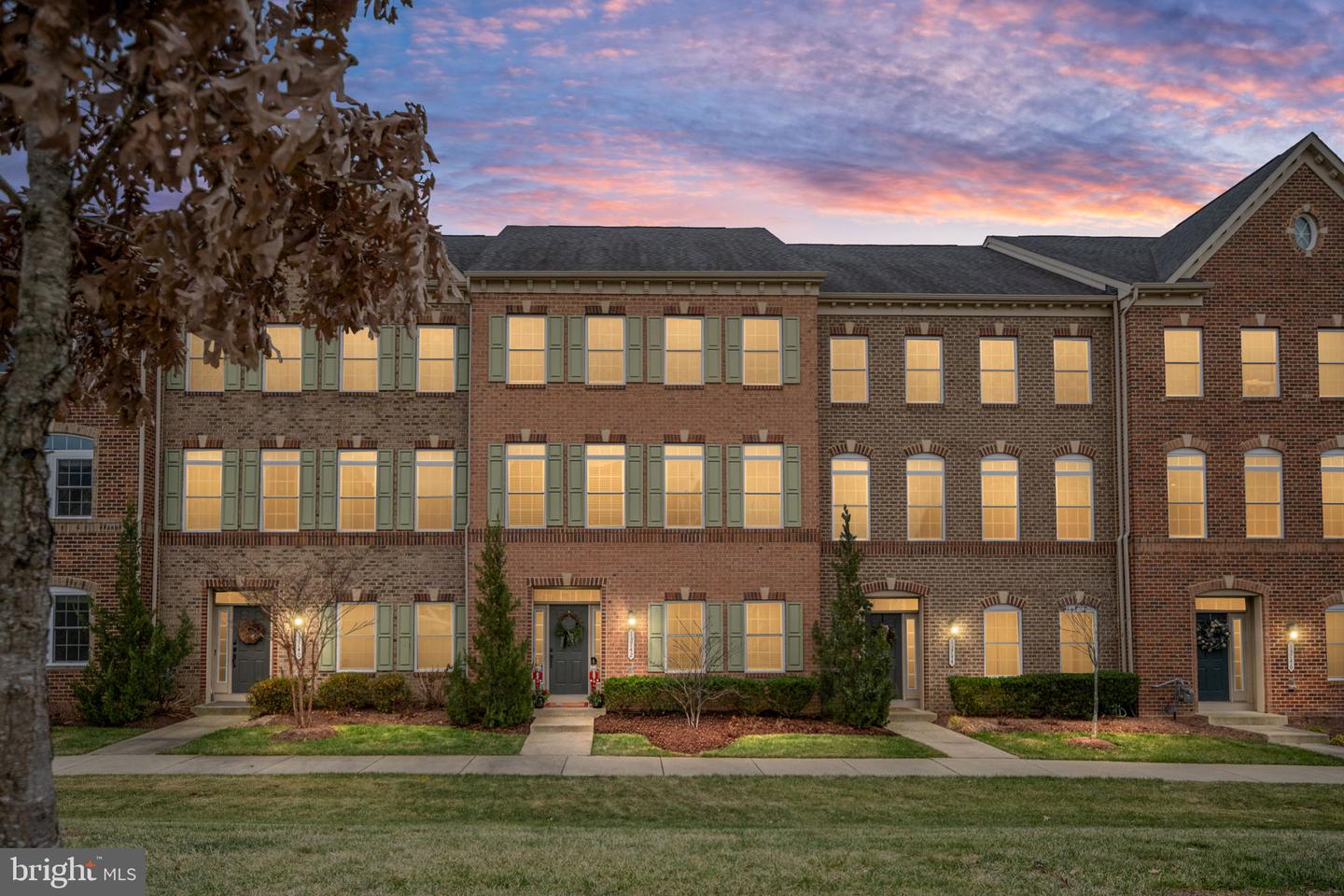 13742 SENEA DR, GAINESVILLE, Virginia 20155, 4 Bedrooms Bedrooms, ,3 BathroomsBathrooms,Residential,For sale,13742 SENEA DR,VAPW2109136 MLS # VAPW2109136