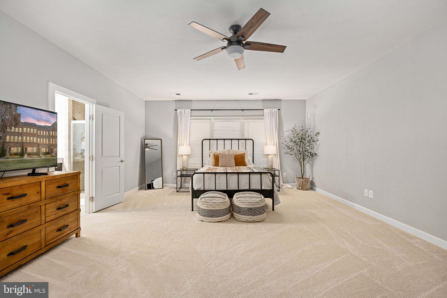 13742 SENEA DR, GAINESVILLE, Virginia 20155, 4 Bedrooms Bedrooms, ,3 BathroomsBathrooms,Residential,For sale,13742 SENEA DR,VAPW2109136 MLS # VAPW2109136