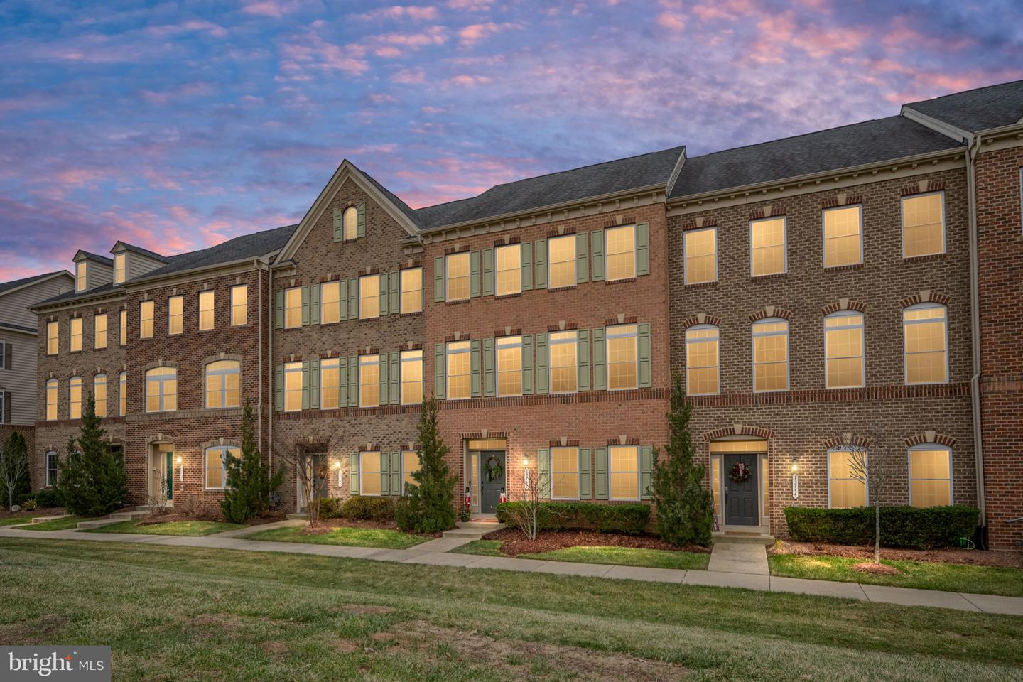 13742 SENEA DR, GAINESVILLE, Virginia 20155, 4 Bedrooms Bedrooms, ,3 BathroomsBathrooms,Residential,For sale,13742 SENEA DR,VAPW2109136 MLS # VAPW2109136