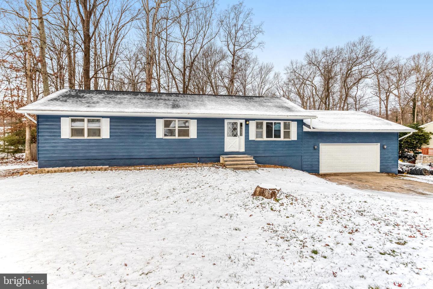 29 HILLCREST DR, STAFFORD, Virginia 22556, 4 Bedrooms Bedrooms, ,2 BathroomsBathrooms,Residential,For sale,29 HILLCREST DR,VAST2044750 MLS # VAST2044750