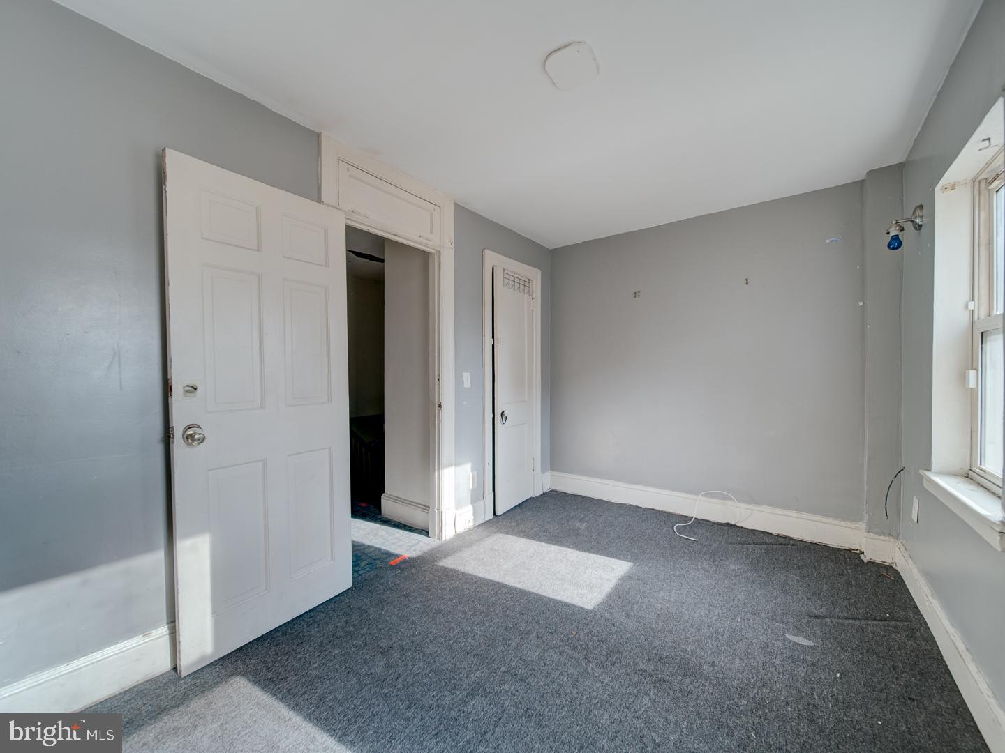 1709 L ST NE, WASHINGTON, District Of Columbia 20002, 2 Bedrooms Bedrooms, ,1 BathroomBathrooms,Residential,For sale,1709 L ST NE,DCDC2235206 MLS # DCDC2235206