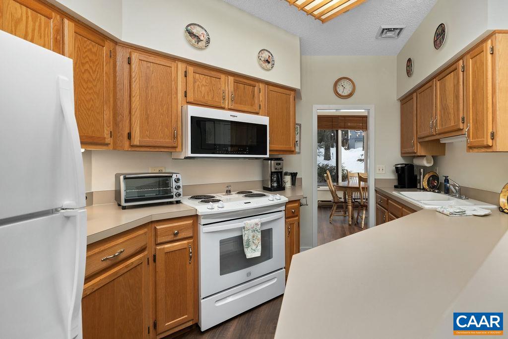 18 TRILLIUM CLOSE, WINTERGREEN, Virginia 22967, 2 Bedrooms Bedrooms, ,2 BathroomsBathrooms,Residential,For sale,18 TRILLIUM CLOSE,671893 MLS # 671893