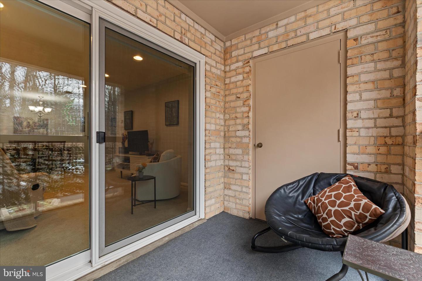 5833 COVE LANDING RD #304, BURKE, Virginia 22015, 2 Bedrooms Bedrooms, ,2 BathroomsBathrooms,Residential,For sale,5833 COVE LANDING RD #304,VAFX2282748 MLS # VAFX2282748 5833 COVE LANDING RD #304, BURKE, Virginia 22015, 2 Bedrooms Bedrooms, ,2 BathroomsBathrooms,Residential,For sale,5833 COVE LANDING RD #304,VAFX2282748 MLS # VAFX2282748