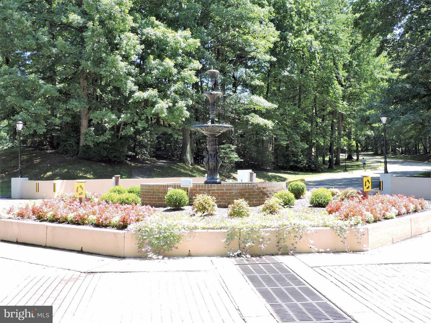 5833 COVE LANDING RD #304, BURKE, Virginia 22015, 2 Bedrooms Bedrooms, ,2 BathroomsBathrooms,Residential,For sale,5833 COVE LANDING RD #304,VAFX2282748 MLS # VAFX2282748 5833 COVE LANDING RD #304, BURKE, Virginia 22015, 2 Bedrooms Bedrooms, ,2 BathroomsBathrooms,Residential,For sale,5833 COVE LANDING RD #304,VAFX2282748 MLS # VAFX2282748