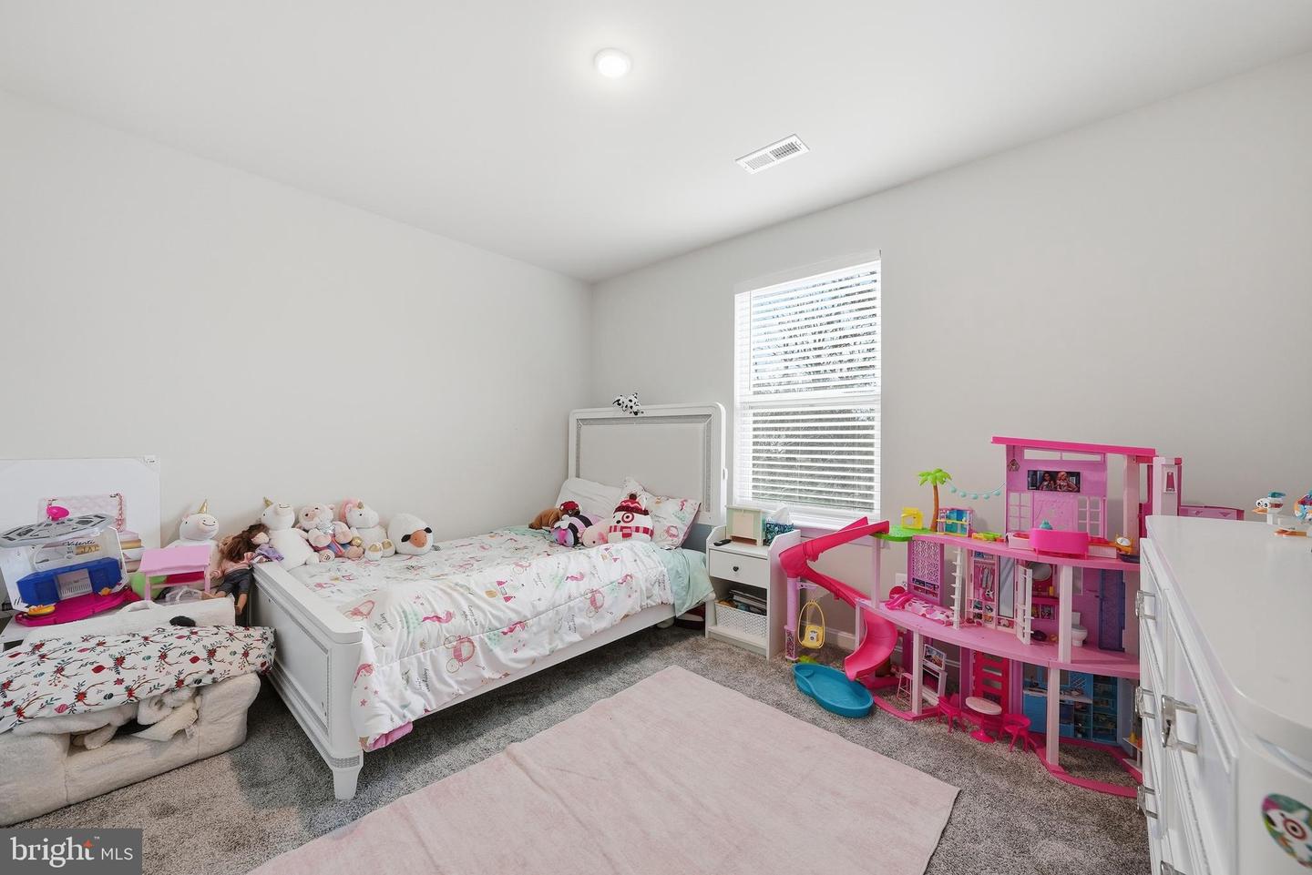 8317 SUNSET DR, MANASSAS, Virginia 20110, 4 Bedrooms Bedrooms, ,4 BathroomsBathrooms,Residential,For sale,8317 SUNSET DR,VAPW2109266 MLS # VAPW2109266