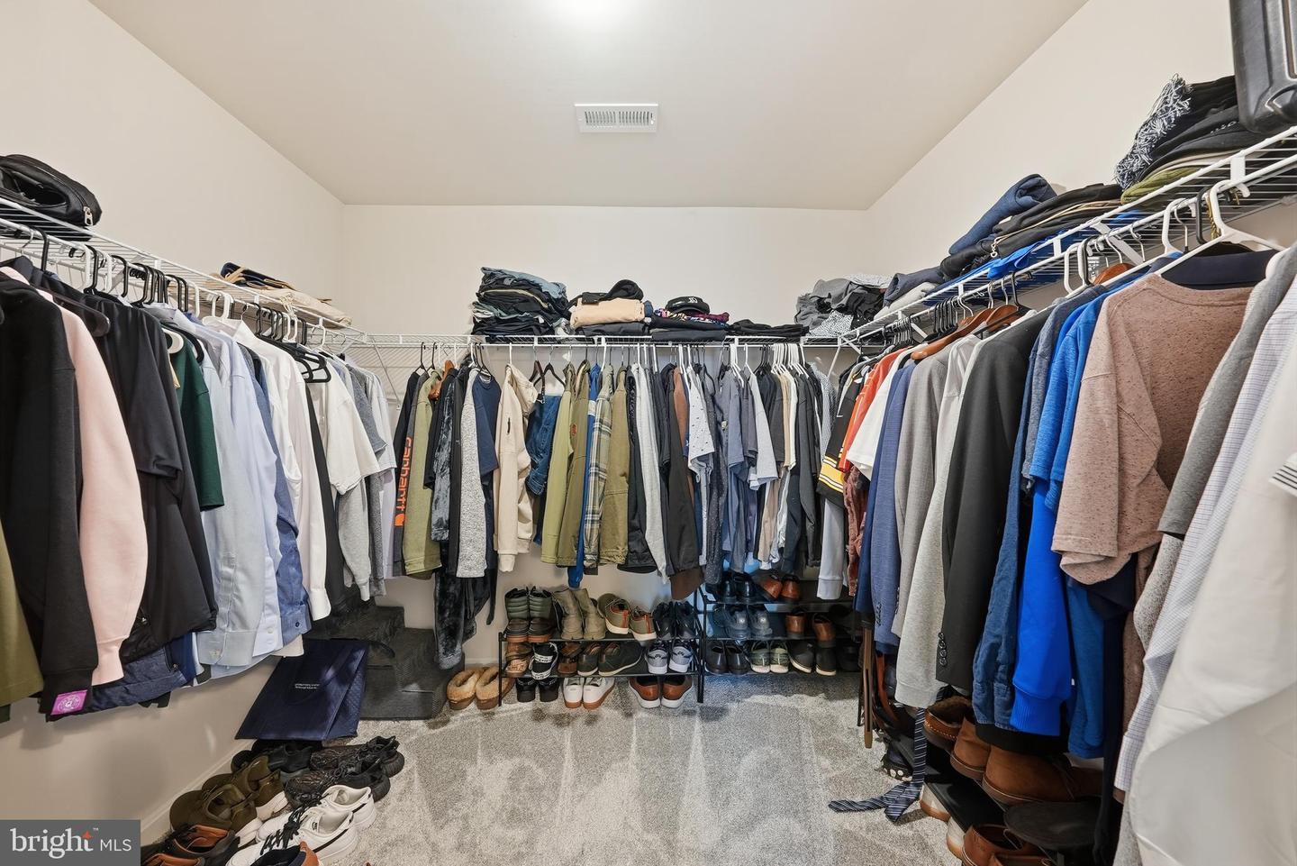 8317 SUNSET DR, MANASSAS, Virginia 20110, 4 Bedrooms Bedrooms, ,4 BathroomsBathrooms,Residential,For sale,8317 SUNSET DR,VAPW2109266 MLS # VAPW2109266