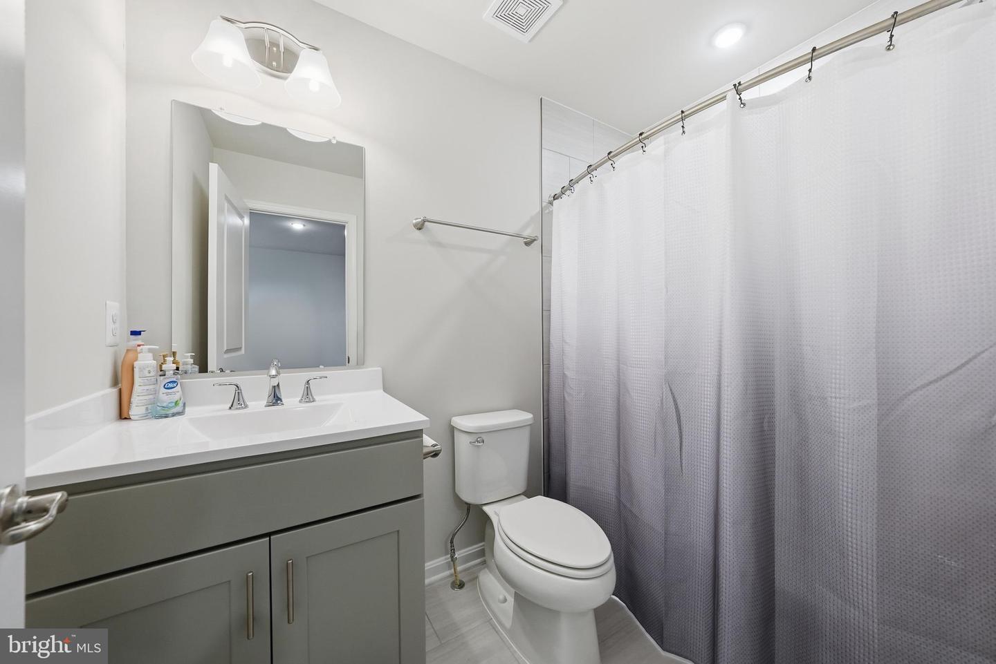 8317 SUNSET DR, MANASSAS, Virginia 20110, 4 Bedrooms Bedrooms, ,4 BathroomsBathrooms,Residential,For sale,8317 SUNSET DR,VAPW2109266 MLS # VAPW2109266