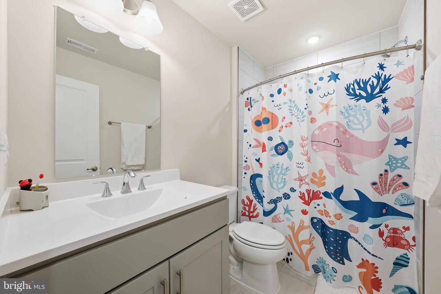 8317 SUNSET DR, MANASSAS, Virginia 20110, 4 Bedrooms Bedrooms, ,4 BathroomsBathrooms,Residential,For sale,8317 SUNSET DR,VAPW2109266 MLS # VAPW2109266