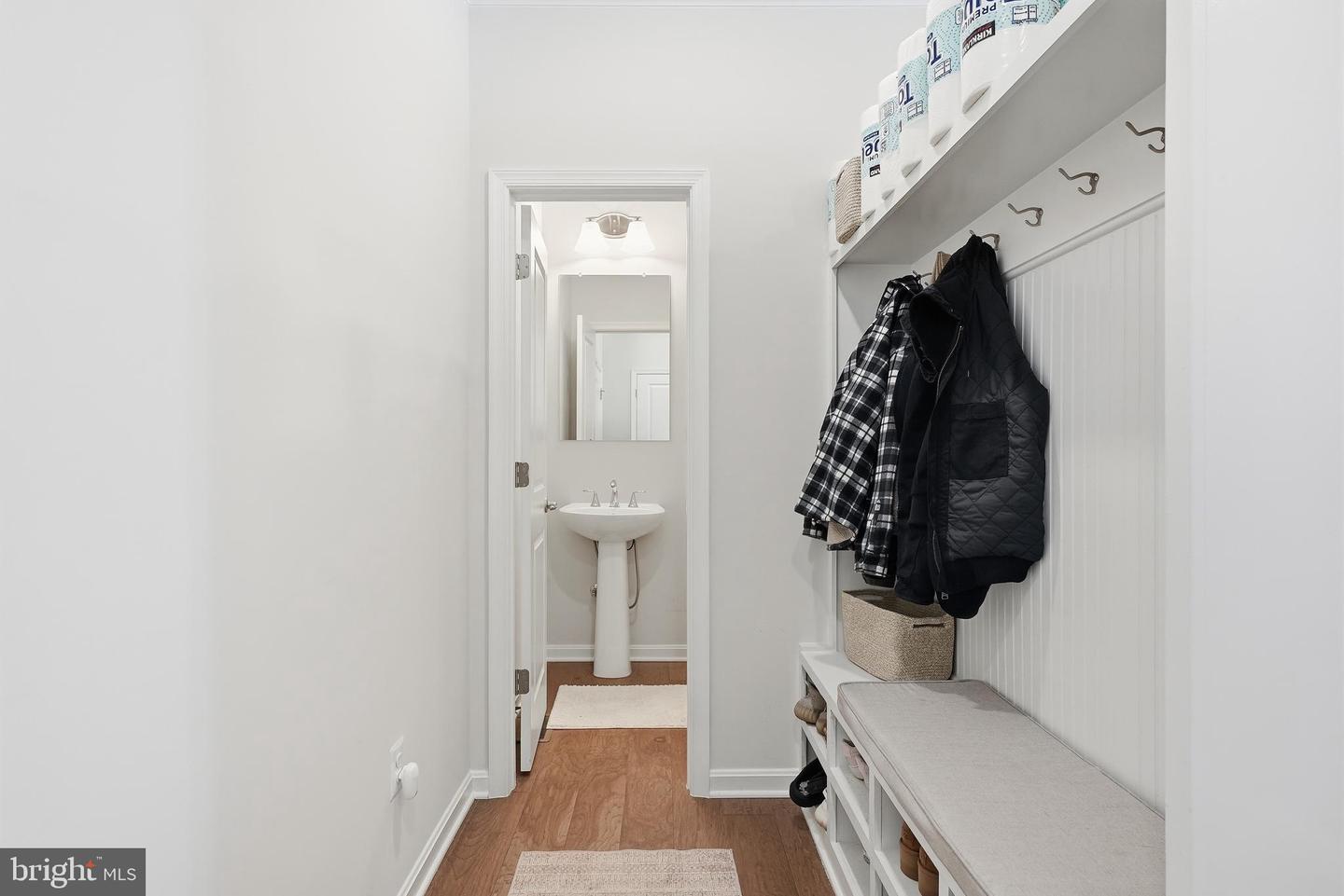 8317 SUNSET DR, MANASSAS, Virginia 20110, 4 Bedrooms Bedrooms, ,4 BathroomsBathrooms,Residential,For sale,8317 SUNSET DR,VAPW2109266 MLS # VAPW2109266