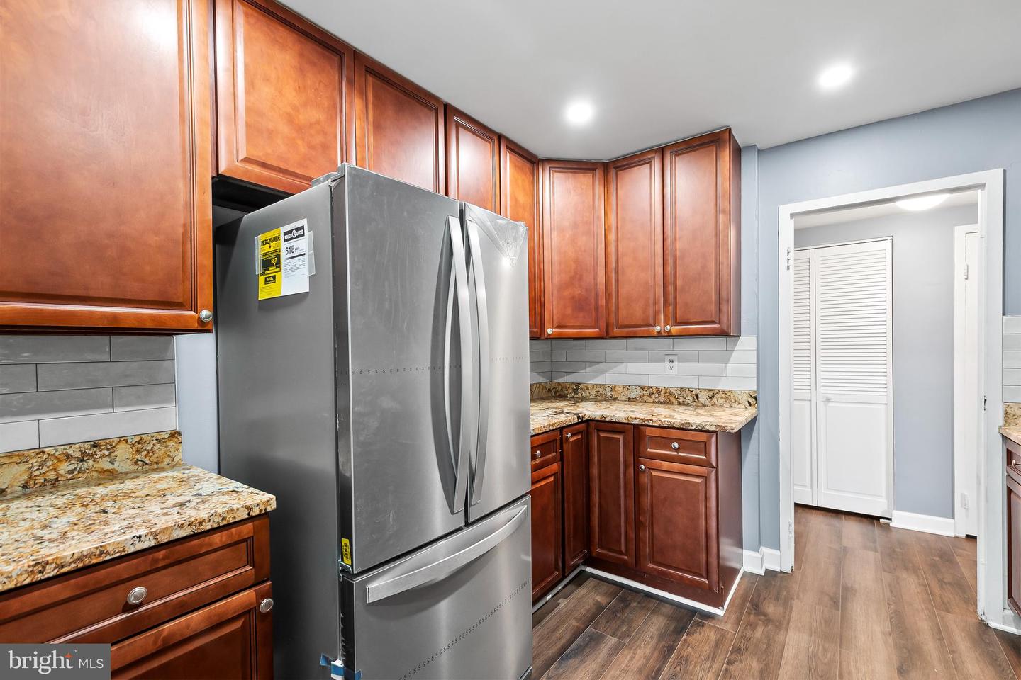 6001 ARLINGTON BLVD #102, FALLS CHURCH, Virginia 22044, 2 Bedrooms Bedrooms, ,2 BathroomsBathrooms,Residential,For sale,6001 ARLINGTON BLVD #102,VAFX2282802 MLS # VAFX2282802