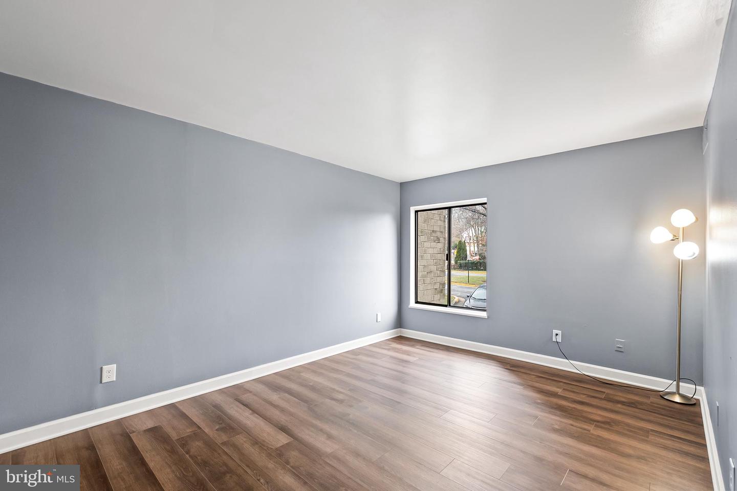 6001 ARLINGTON BLVD #102, FALLS CHURCH, Virginia 22044, 2 Bedrooms Bedrooms, ,2 BathroomsBathrooms,Residential,For sale,6001 ARLINGTON BLVD #102,VAFX2282802 MLS # VAFX2282802