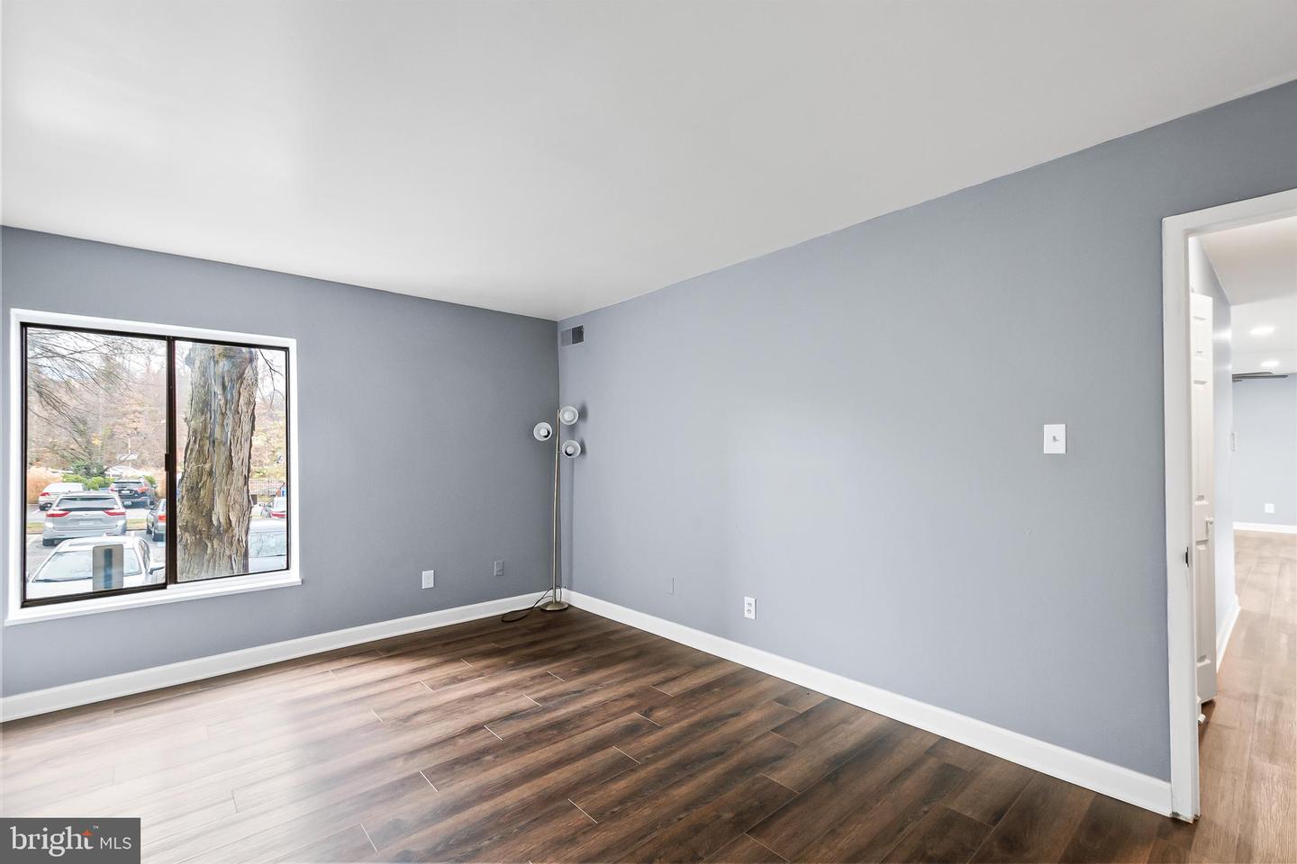 6001 ARLINGTON BLVD #102, FALLS CHURCH, Virginia 22044, 2 Bedrooms Bedrooms, ,2 BathroomsBathrooms,Residential,For sale,6001 ARLINGTON BLVD #102,VAFX2282802 MLS # VAFX2282802