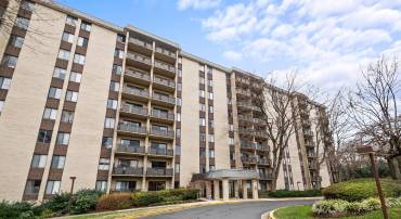 6001 ARLINGTON BLVD #102, FALLS CHURCH, Virginia 22044, 2 Bedrooms Bedrooms, ,2 BathroomsBathrooms,Residential,For sale,6001 ARLINGTON BLVD #102,VAFX2282802 MLS # VAFX2282802