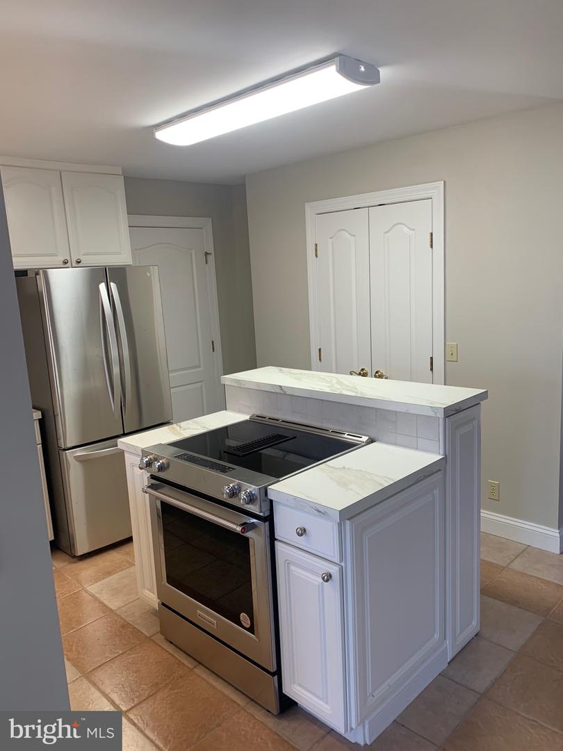 203 NOTTINGHAM RD, LOUISA, Virginia 23093, 3 Bedrooms Bedrooms, 14 Rooms Rooms,2 BathroomsBathrooms,Residential,For sale,203 NOTTINGHAM RD,VALA2009052 MLS # VALA2009052