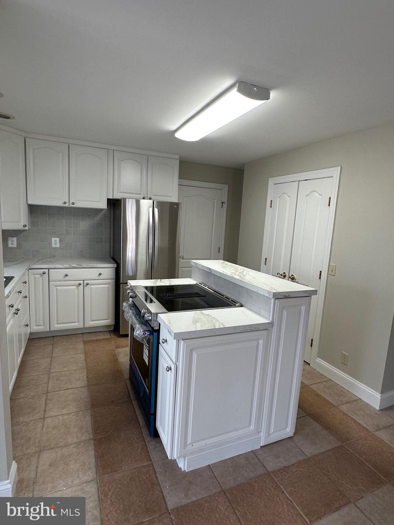 203 NOTTINGHAM RD, LOUISA, Virginia 23093, 3 Bedrooms Bedrooms, 14 Rooms Rooms,2 BathroomsBathrooms,Residential,For sale,203 NOTTINGHAM RD,VALA2009052 MLS # VALA2009052