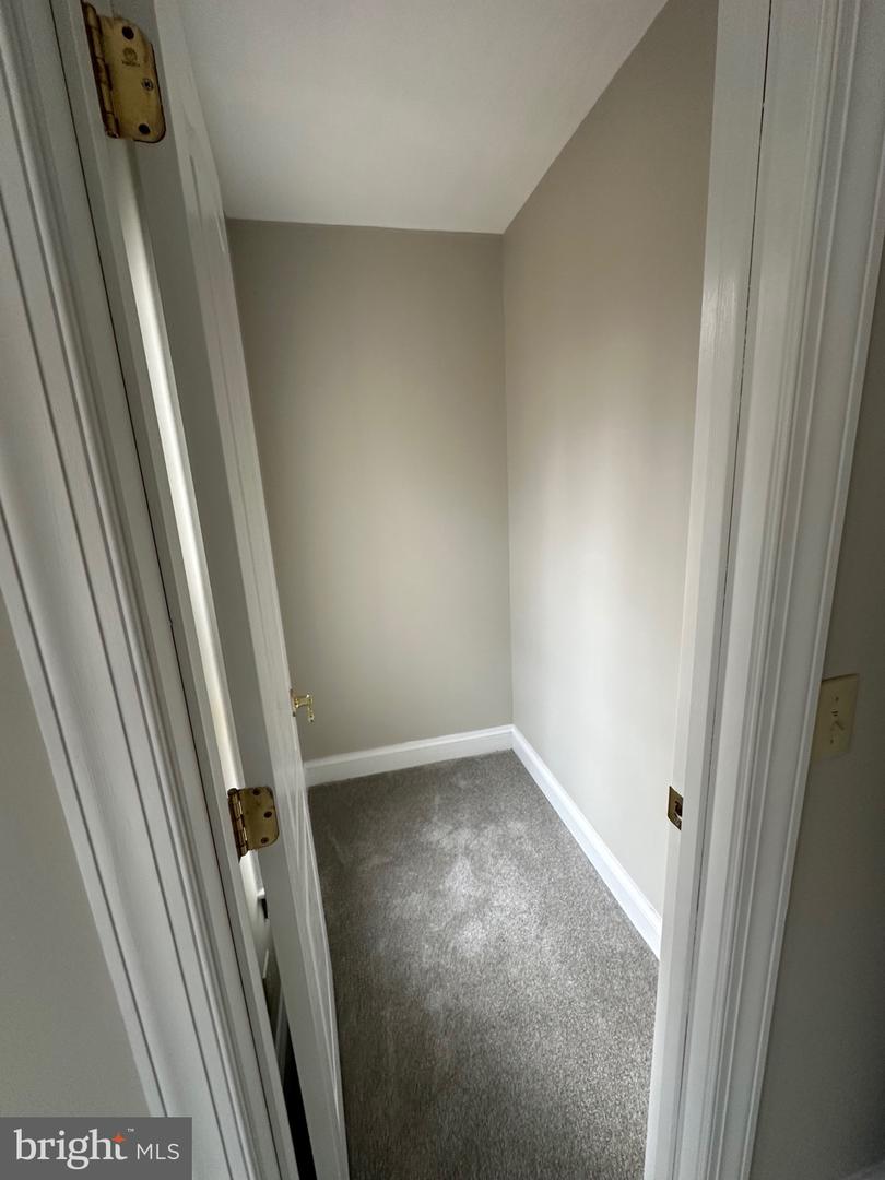 203 NOTTINGHAM RD, LOUISA, Virginia 23093, 3 Bedrooms Bedrooms, 14 Rooms Rooms,2 BathroomsBathrooms,Residential,For sale,203 NOTTINGHAM RD,VALA2009052 MLS # VALA2009052