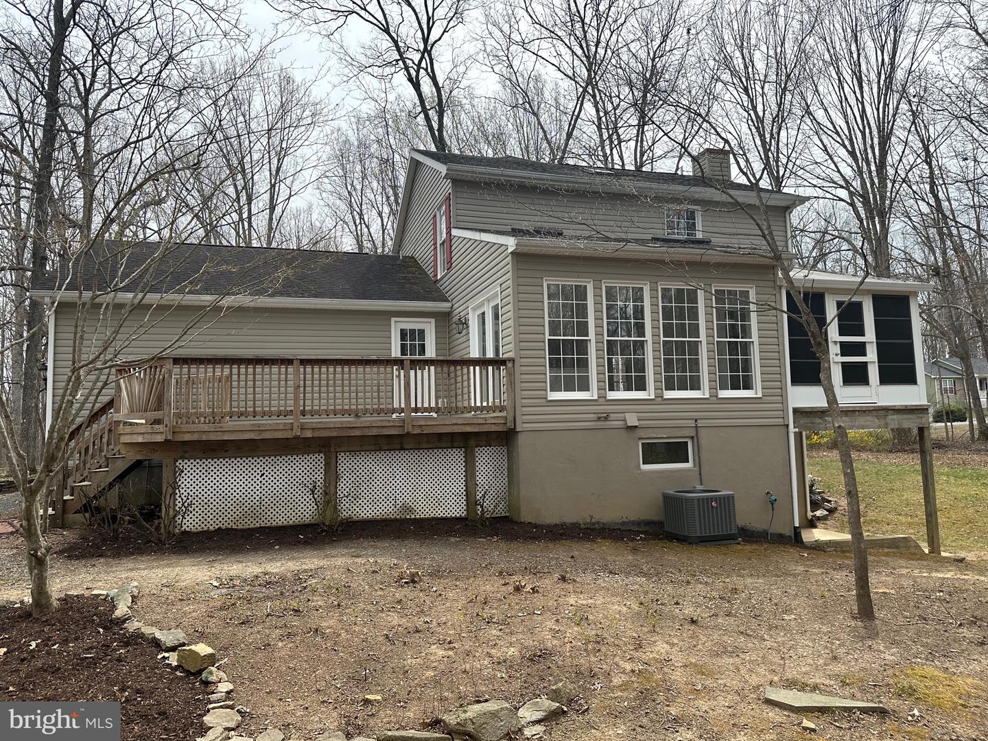 203 NOTTINGHAM RD, LOUISA, Virginia 23093, 3 Bedrooms Bedrooms, 14 Rooms Rooms,2 BathroomsBathrooms,Residential,For sale,203 NOTTINGHAM RD,VALA2009052 MLS # VALA2009052