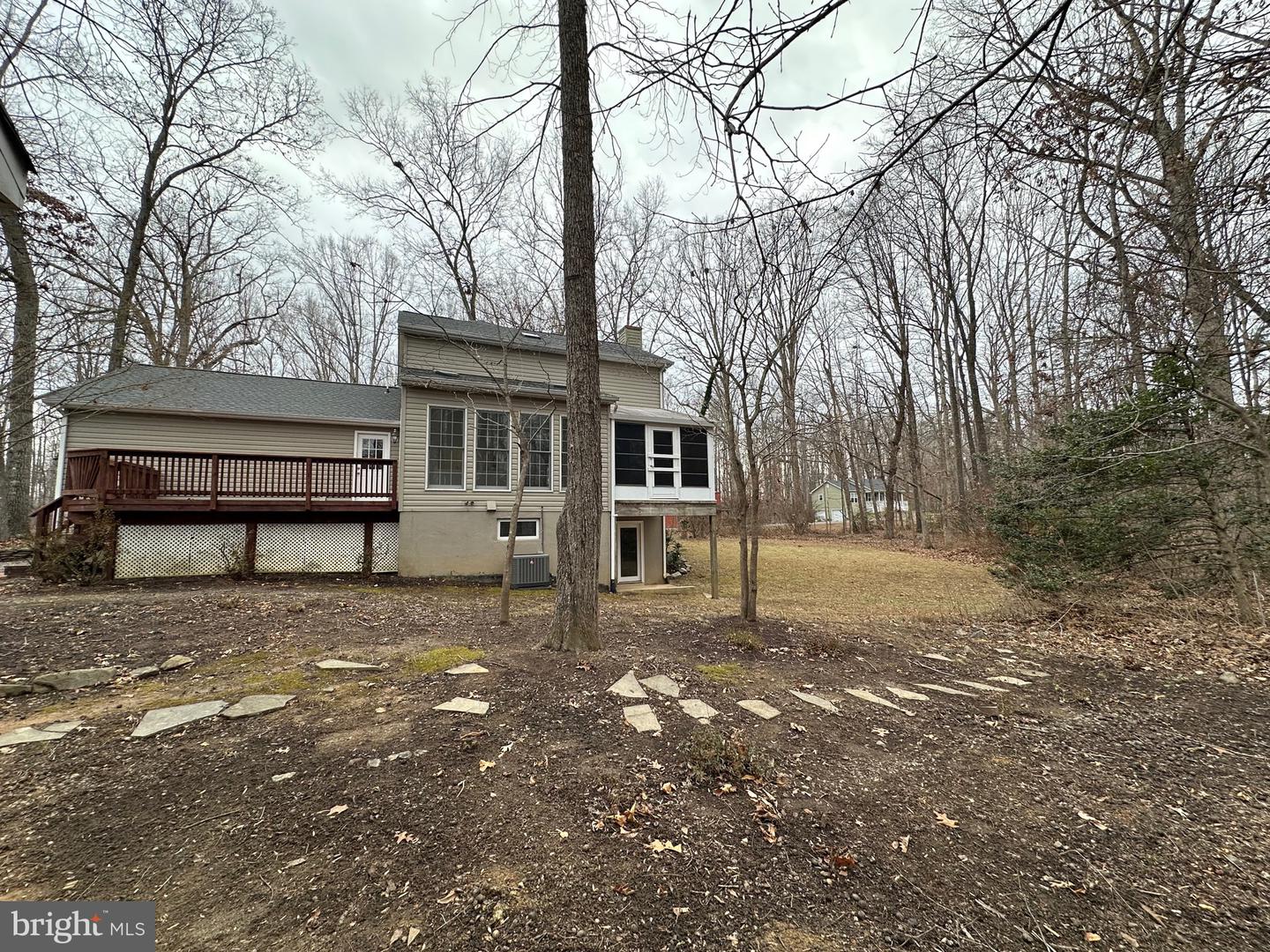 203 NOTTINGHAM RD, LOUISA, Virginia 23093, 3 Bedrooms Bedrooms, 14 Rooms Rooms,2 BathroomsBathrooms,Residential,For sale,203 NOTTINGHAM RD,VALA2009052 MLS # VALA2009052