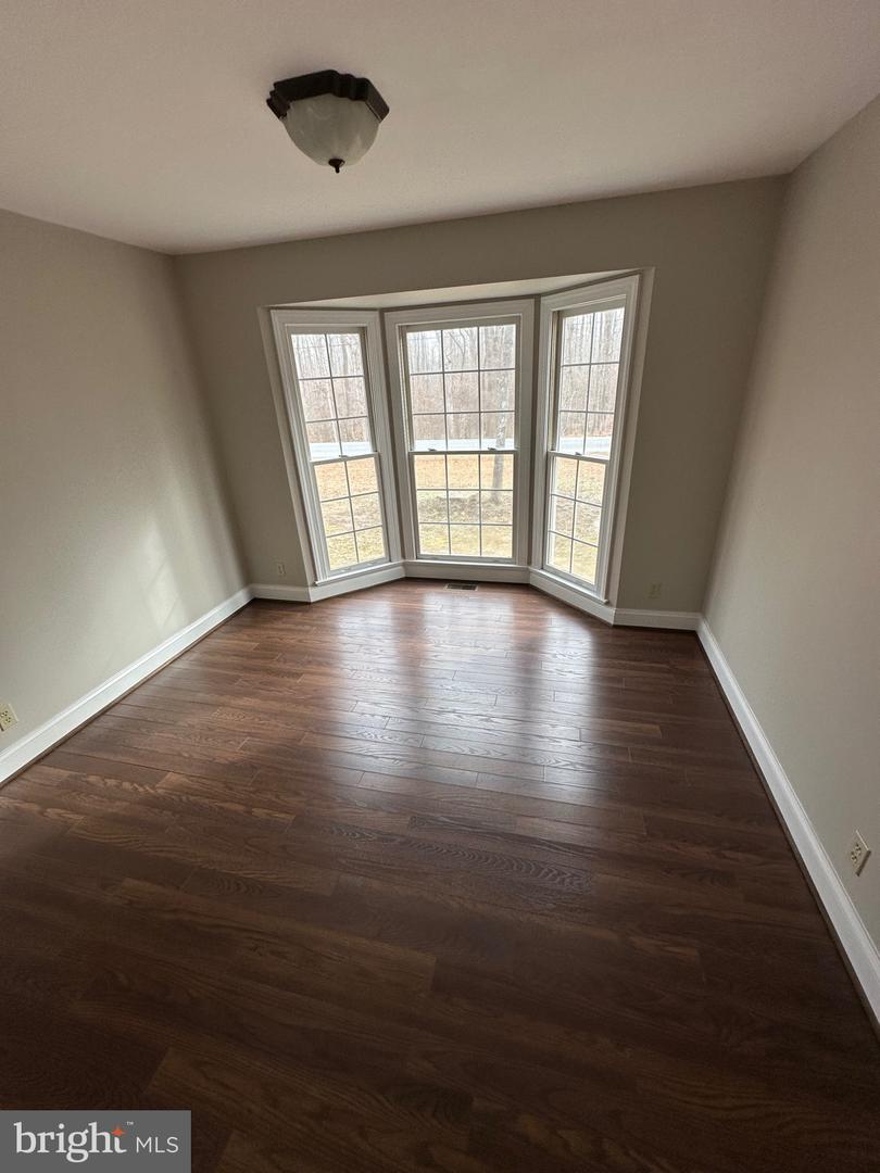 203 NOTTINGHAM RD, LOUISA, Virginia 23093, 3 Bedrooms Bedrooms, 14 Rooms Rooms,2 BathroomsBathrooms,Residential,For sale,203 NOTTINGHAM RD,VALA2009052 MLS # VALA2009052