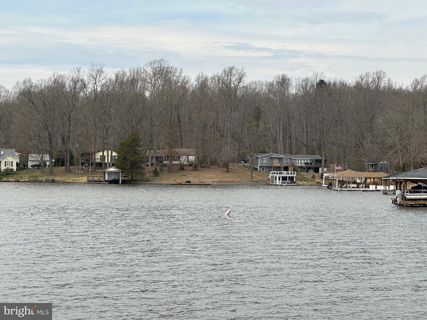 203 NOTTINGHAM RD, LOUISA, Virginia 23093, 3 Bedrooms Bedrooms, 14 Rooms Rooms,2 BathroomsBathrooms,Residential,For sale,203 NOTTINGHAM RD,VALA2009052 MLS # VALA2009052