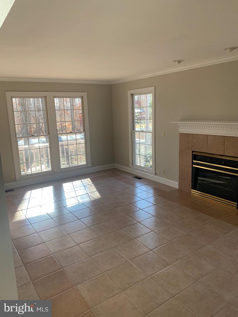 203 NOTTINGHAM RD, LOUISA, Virginia 23093, 3 Bedrooms Bedrooms, 14 Rooms Rooms,2 BathroomsBathrooms,Residential,For sale,203 NOTTINGHAM RD,VALA2009052 MLS # VALA2009052