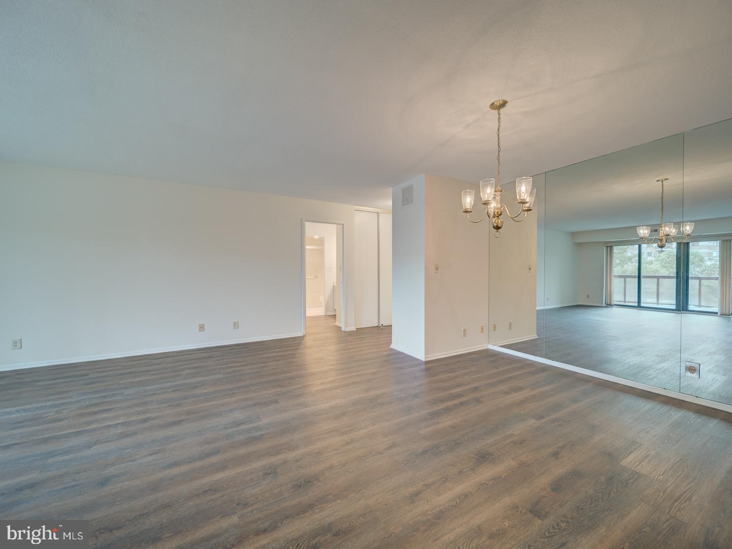 8360 GREENSBORO DR #305, MCLEAN, Virginia 22102, 2 Bedrooms Bedrooms, ,2 BathroomsBathrooms,Residential,For sale,8360 GREENSBORO DR #305,VAFX2282960 MLS # VAFX2282960