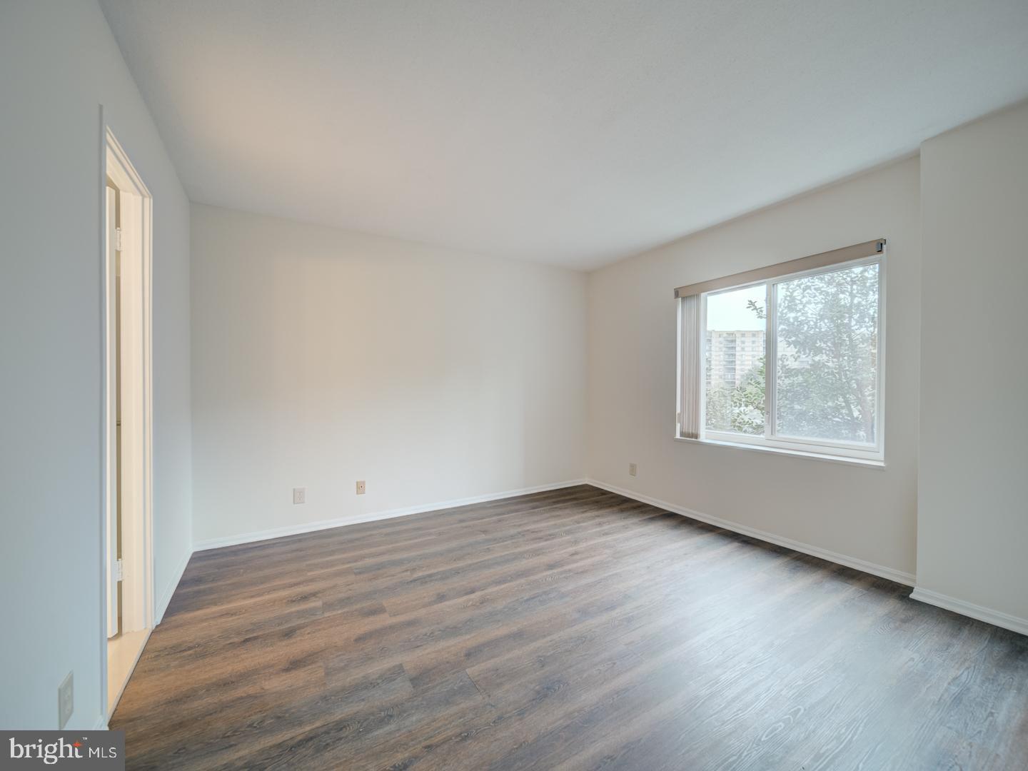 8360 GREENSBORO DR #305, MCLEAN, Virginia 22102, 2 Bedrooms Bedrooms, ,2 BathroomsBathrooms,Residential,For sale,8360 GREENSBORO DR #305,VAFX2282960 MLS # VAFX2282960