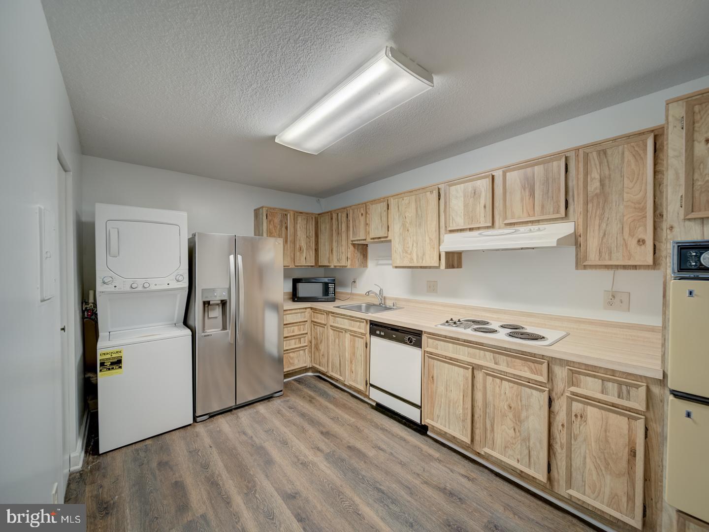 8360 GREENSBORO DR #305, MCLEAN, Virginia 22102, 2 Bedrooms Bedrooms, ,2 BathroomsBathrooms,Residential,For sale,8360 GREENSBORO DR #305,VAFX2282960 MLS # VAFX2282960