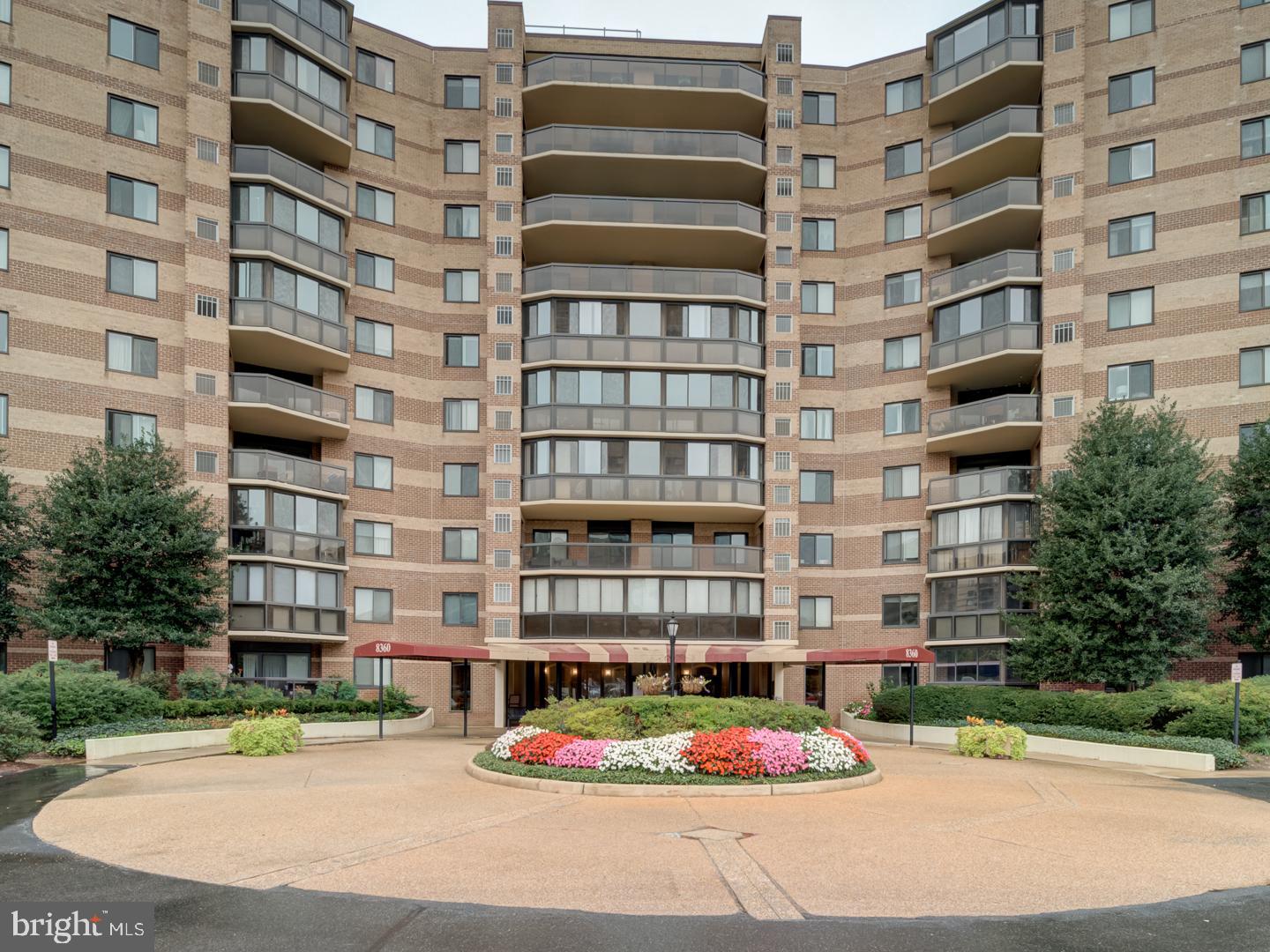 8360 GREENSBORO DR #305, MCLEAN, Virginia 22102, 2 Bedrooms Bedrooms, ,2 BathroomsBathrooms,Residential,For sale,8360 GREENSBORO DR #305,VAFX2282960 MLS # VAFX2282960