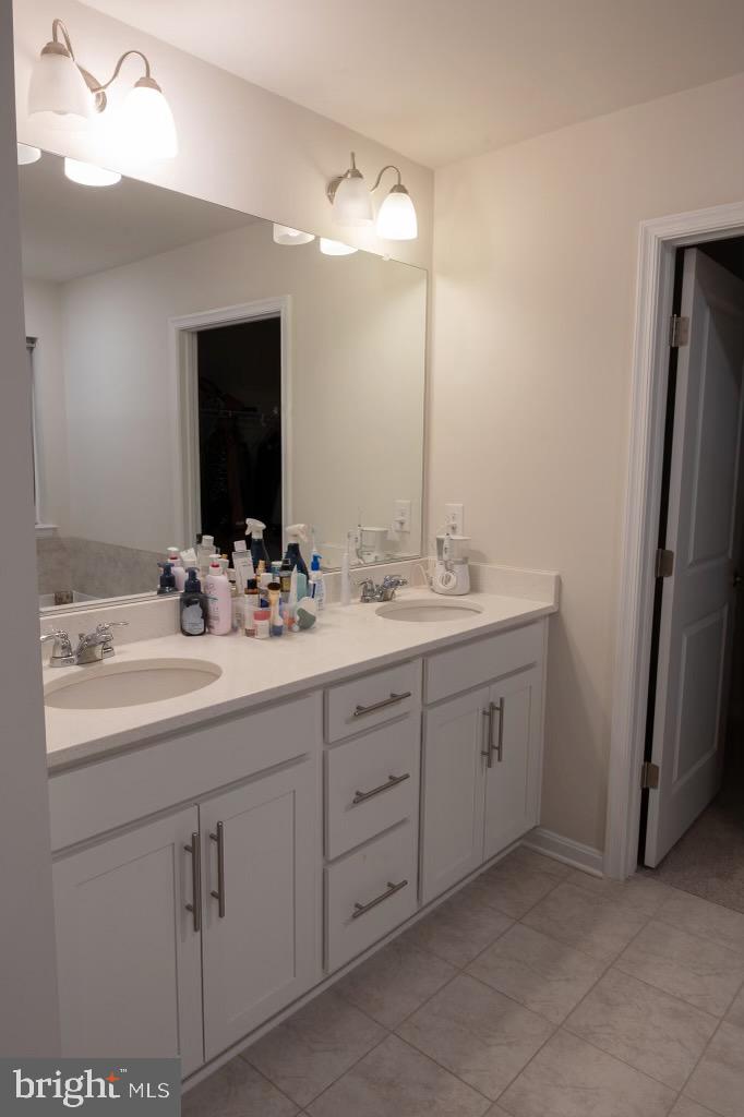 27 PORT VIEW DR, FREDERICKSBURG, Virginia 22405, 5 Bedrooms Bedrooms, ,3 BathroomsBathrooms,Residential,For sale,27 PORT VIEW DR,VAST2044802 MLS # VAST2044802