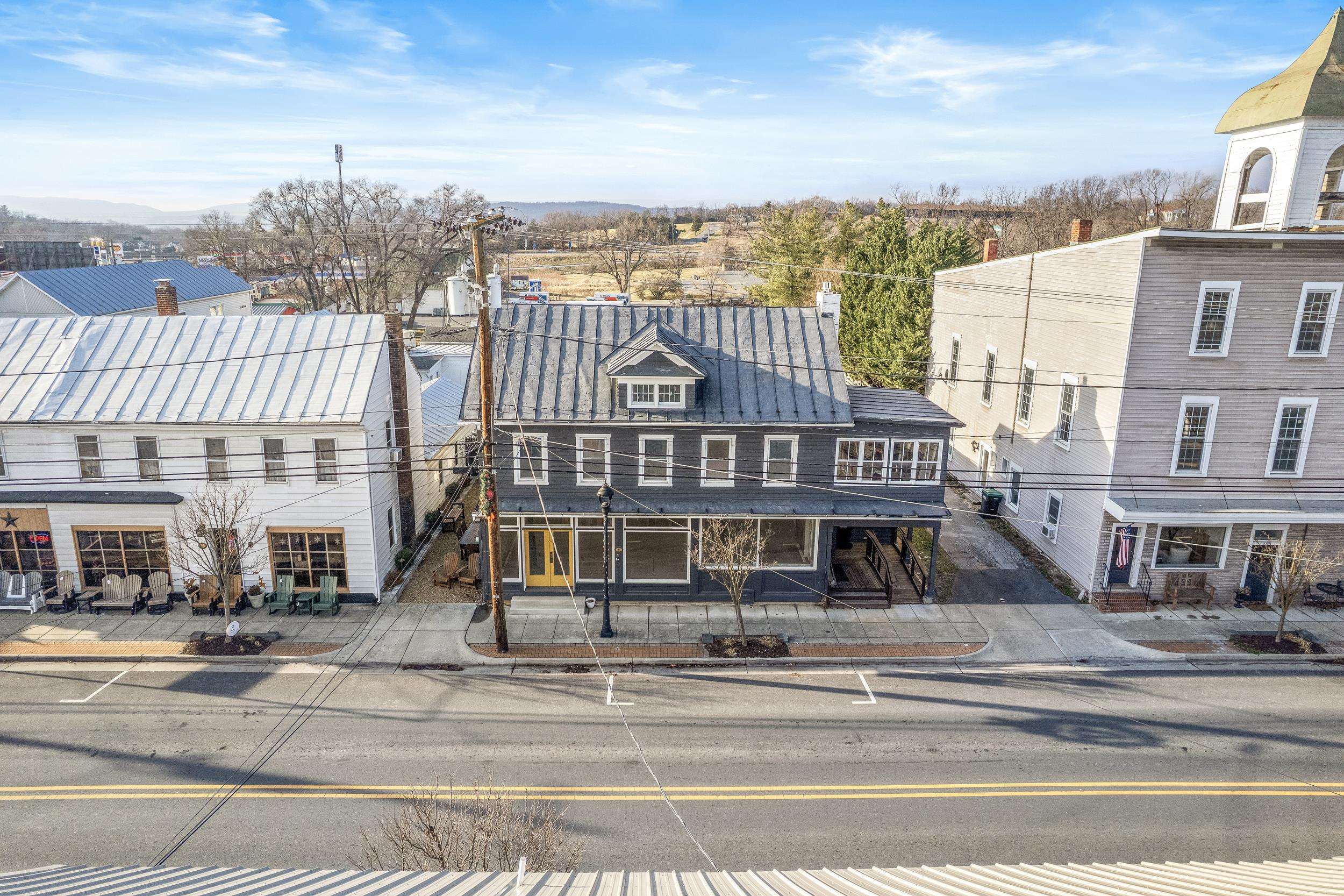 9365 N CONGRESS ST, NEW MARKET, Virginia 22844, ,Commercial,9365 N CONGRESS ST,671958 MLS # 671958