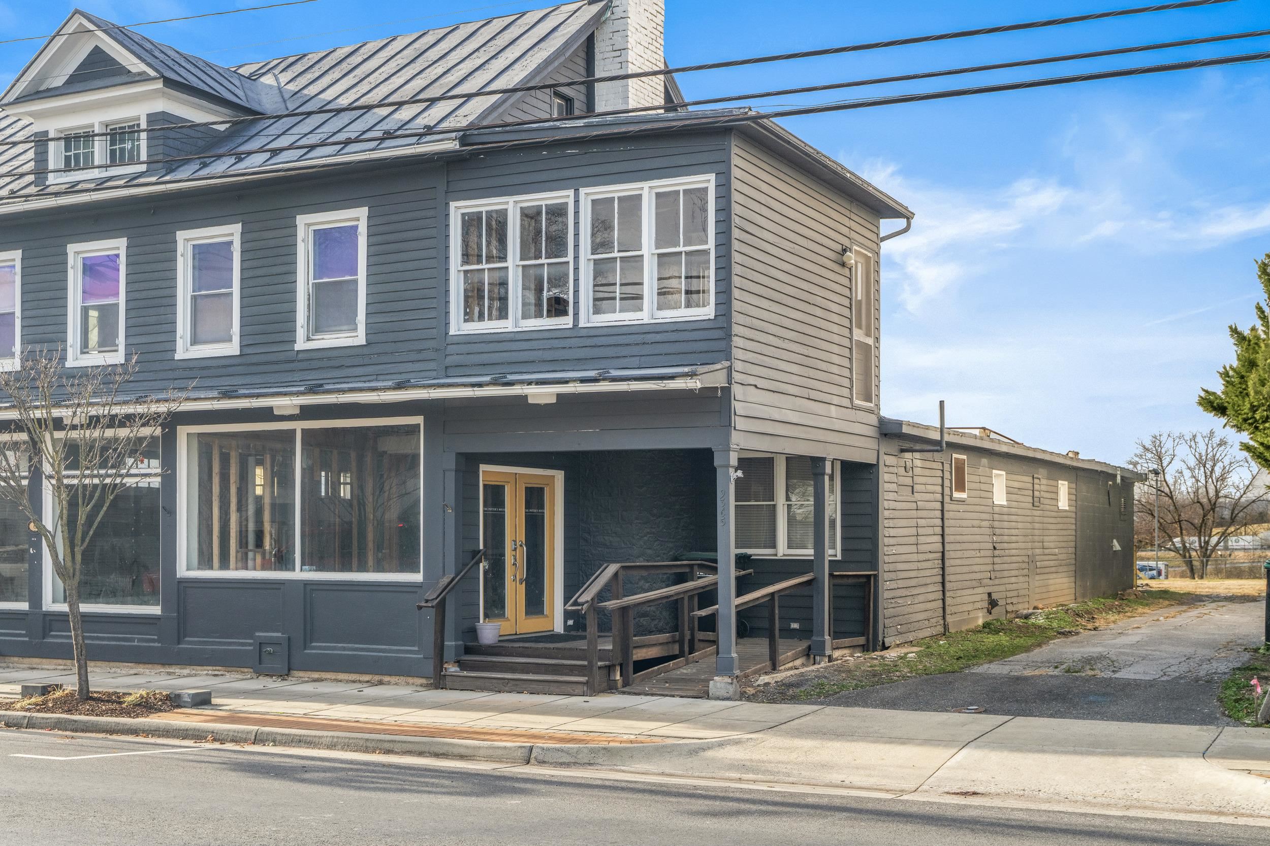 9365 N CONGRESS ST, NEW MARKET, Virginia 22844, ,Commercial,9365 N CONGRESS ST,671958 MLS # 671958