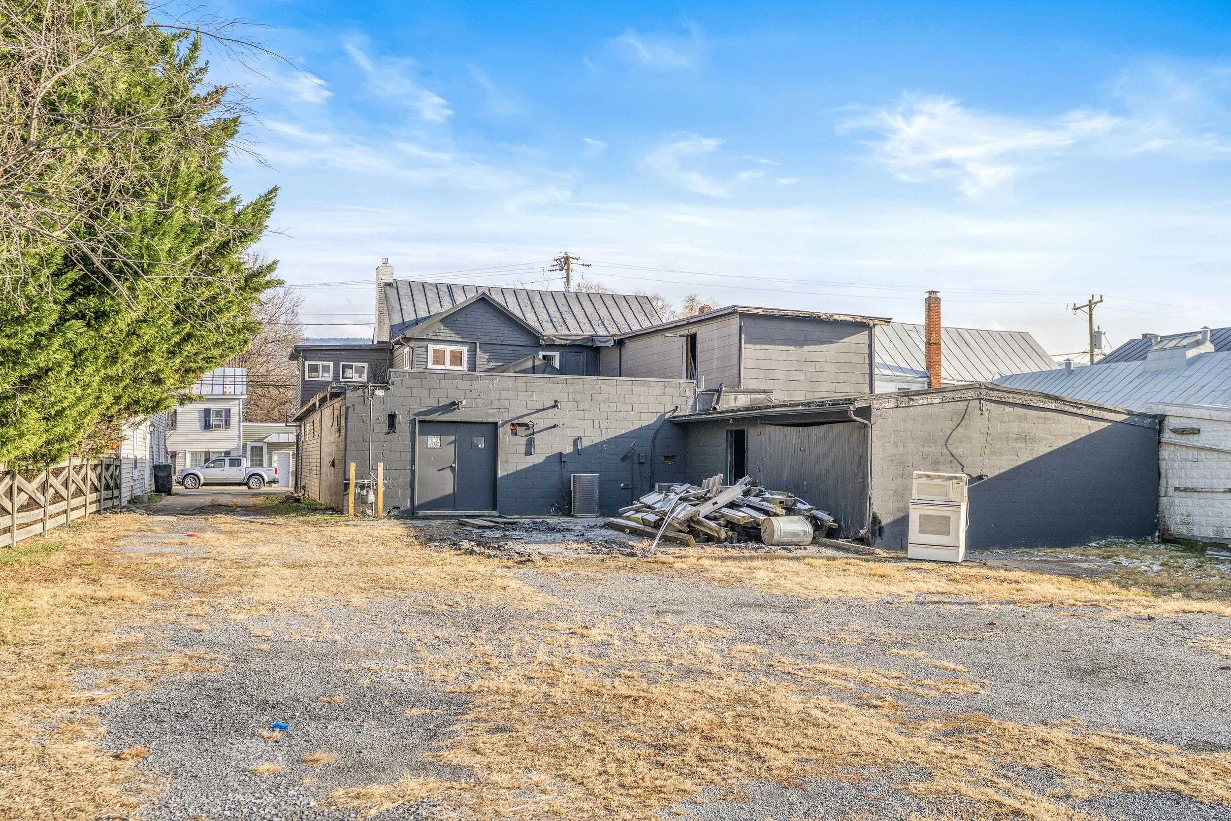 9365 N CONGRESS ST, NEW MARKET, Virginia 22844, ,Commercial,9365 N CONGRESS ST,671958 MLS # 671958