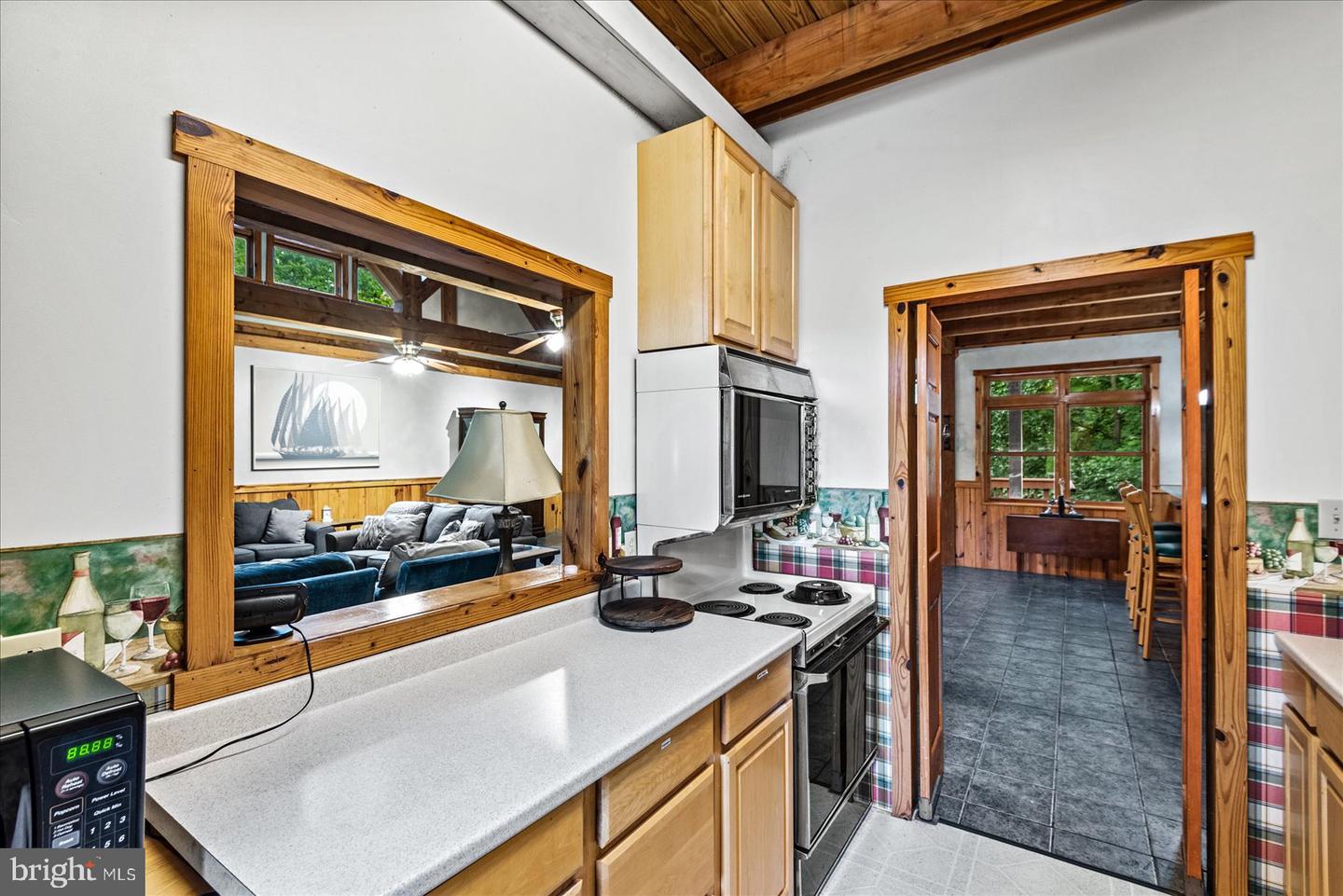 8215 OAK CREST DR, KING GEORGE, Virginia 22485, 1 Bedroom Bedrooms, ,1 BathroomBathrooms,Residential,For sale,8215 OAK CREST DR,VAKG2006772 MLS # VAKG2006772