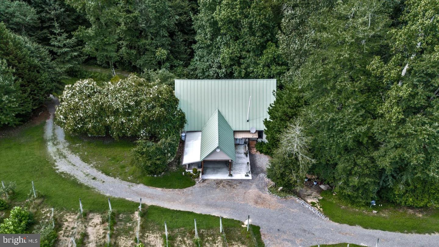 8215 OAK CREST DR, KING GEORGE, Virginia 22485, 1 Bedroom Bedrooms, ,1 BathroomBathrooms,Residential,For sale,8215 OAK CREST DR,VAKG2006772 MLS # VAKG2006772