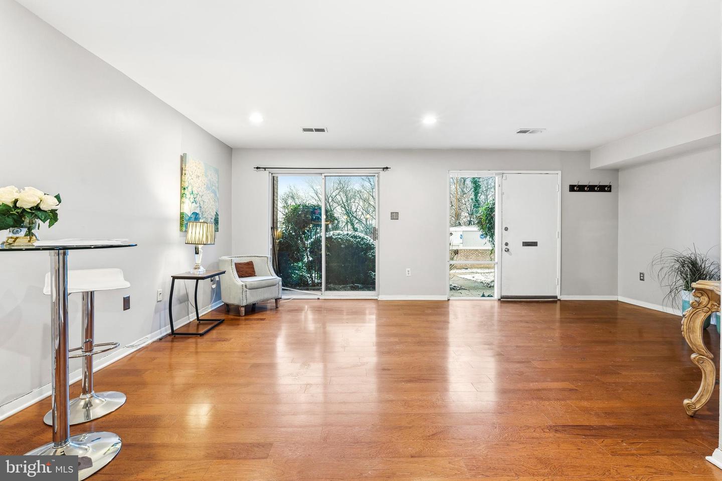 2609 WAGON DR #354, ALEXANDRIA, Virginia 22303, 2 Bedrooms Bedrooms, ,1 BathroomBathrooms,Residential,For sale,2609 WAGON DR #354,VAFX2265430 MLS # VAFX2265430 2609 WAGON DR #354, ALEXANDRIA, Virginia 22303, 2 Bedrooms Bedrooms, ,1 BathroomBathrooms,Residential,For sale,2609 WAGON DR #354,VAFX2265430 MLS # VAFX2265430