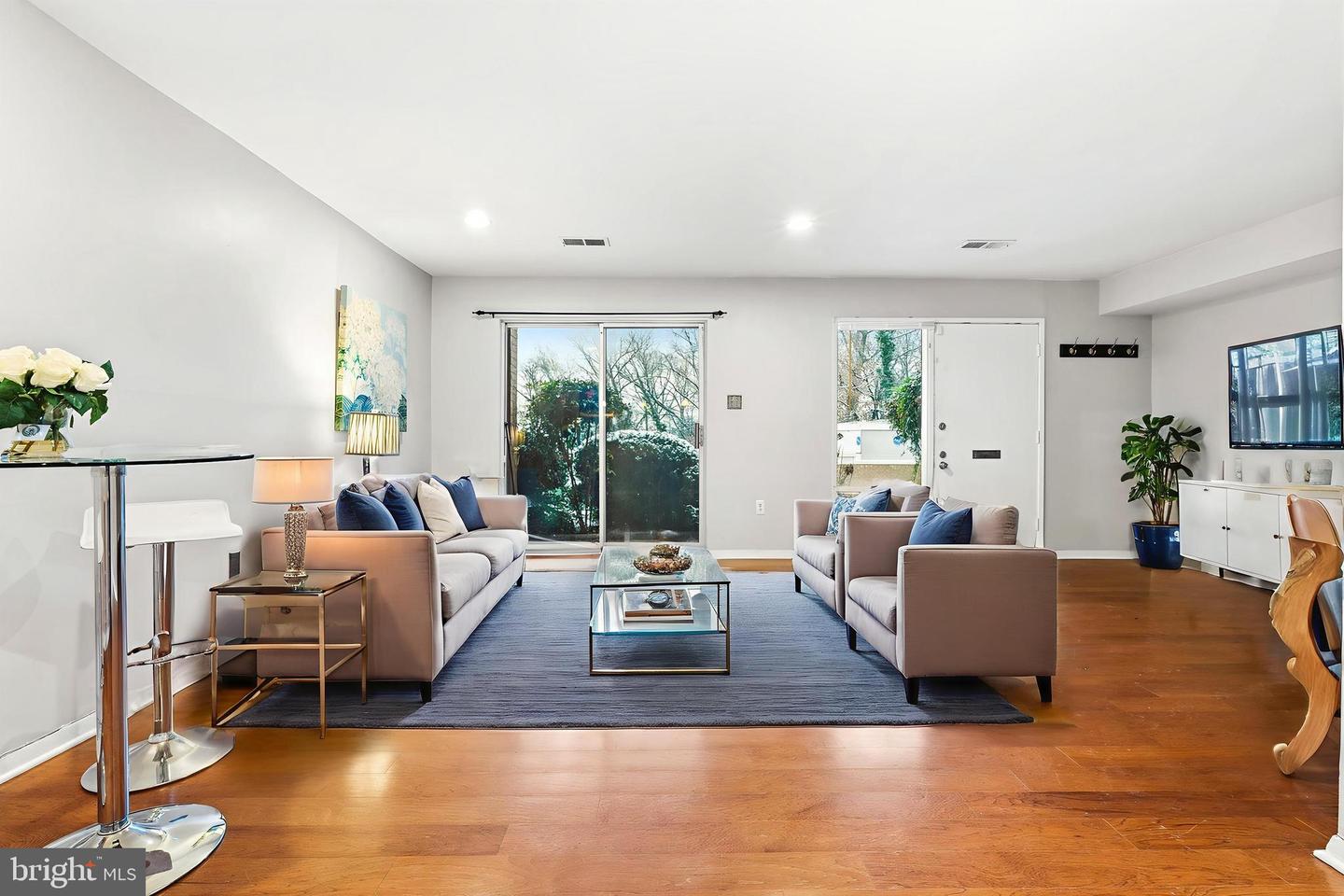 2609 WAGON DR #354, ALEXANDRIA, Virginia 22303, 2 Bedrooms Bedrooms, ,1 BathroomBathrooms,Residential,For sale,2609 WAGON DR #354,VAFX2265430 MLS # VAFX2265430 2609 WAGON DR #354, ALEXANDRIA, Virginia 22303, 2 Bedrooms Bedrooms, ,1 BathroomBathrooms,Residential,For sale,2609 WAGON DR #354,VAFX2265430 MLS # VAFX2265430