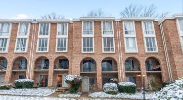 2609 WAGON DR #354, ALEXANDRIA, Virginia 22303, 2 Bedrooms Bedrooms, ,1 BathroomBathrooms,Residential,For sale,2609 WAGON DR #354,VAFX2265430 MLS # VAFX2265430