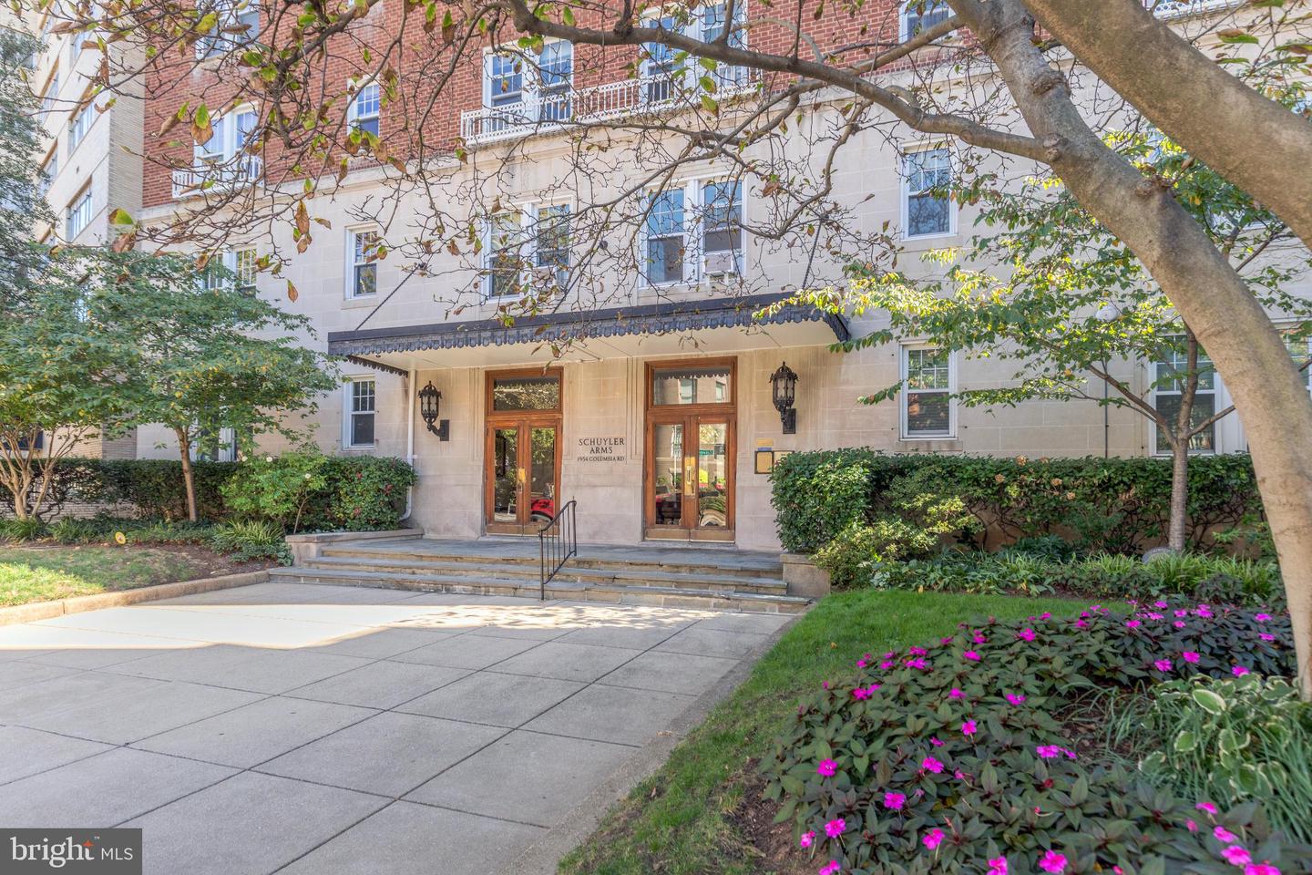 1954 COLUMBIA RD NW #201, WASHINGTON, District Of Columbia 20009, 3 Bedrooms Bedrooms, 5 Rooms Rooms,2 BathroomsBathrooms,Residential,For sale,1954 COLUMBIA RD NW #201,DCDC2224834 MLS # DCDC2224834 1954 COLUMBIA RD NW #201, WASHINGTON, District Of Columbia 20009, 3 Bedrooms Bedrooms, 5 Rooms Rooms,2 BathroomsBathrooms,Residential,For sale,1954 COLUMBIA RD NW #201,DCDC2224834 MLS # DCDC2224834