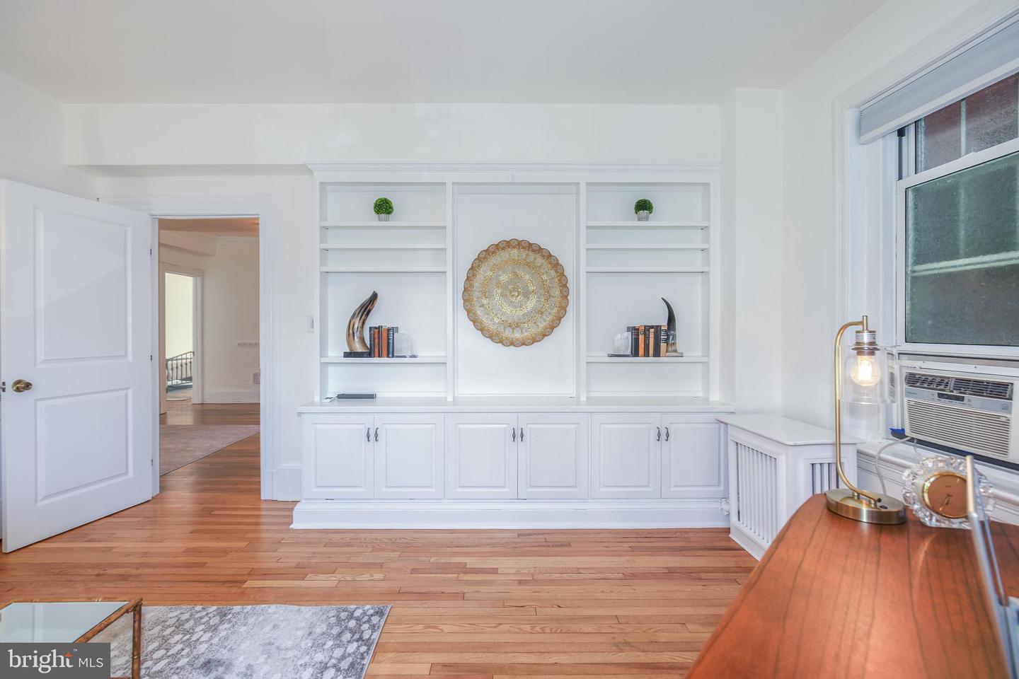 1954 COLUMBIA RD NW #201, WASHINGTON, District Of Columbia 20009, 3 Bedrooms Bedrooms, 5 Rooms Rooms,2 BathroomsBathrooms,Residential,For sale,1954 COLUMBIA RD NW #201,DCDC2224834 MLS # DCDC2224834 1954 COLUMBIA RD NW #201, WASHINGTON, District Of Columbia 20009, 3 Bedrooms Bedrooms, 5 Rooms Rooms,2 BathroomsBathrooms,Residential,For sale,1954 COLUMBIA RD NW #201,DCDC2224834 MLS # DCDC2224834