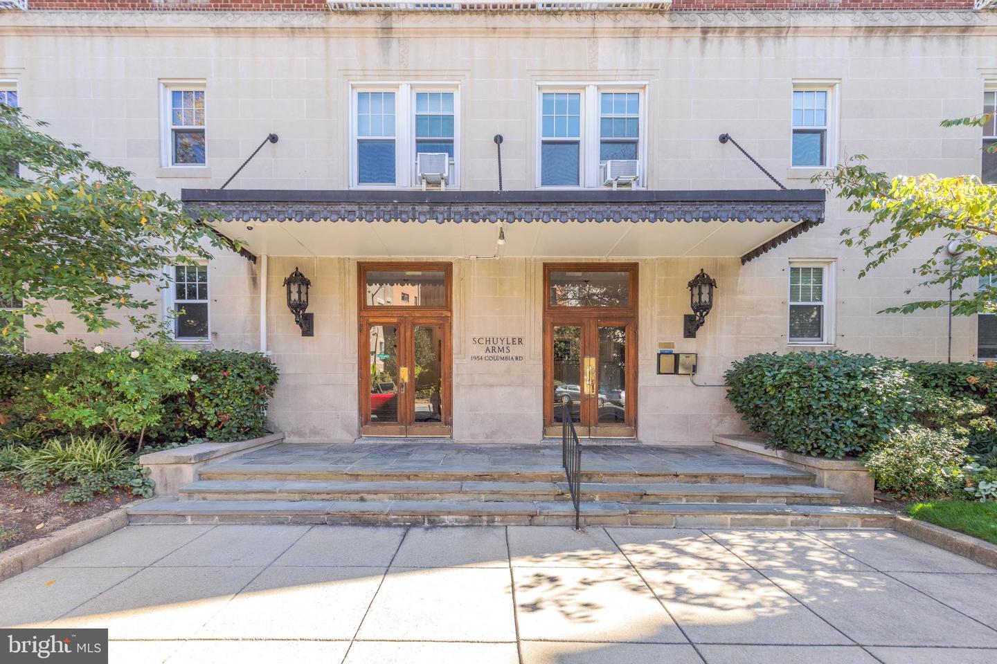 1954 COLUMBIA RD NW #201, WASHINGTON, District Of Columbia 20009, 3 Bedrooms Bedrooms, 5 Rooms Rooms,2 BathroomsBathrooms,Residential,For sale,1954 COLUMBIA RD NW #201,DCDC2224834 MLS # DCDC2224834 1954 COLUMBIA RD NW #201, WASHINGTON, District Of Columbia 20009, 3 Bedrooms Bedrooms, 5 Rooms Rooms,2 BathroomsBathrooms,Residential,For sale,1954 COLUMBIA RD NW #201,DCDC2224834 MLS # DCDC2224834