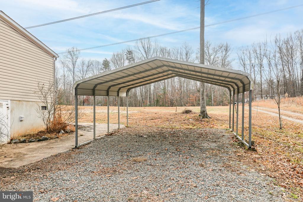 3109 DANBURY CIR, SPOTSYLVANIA, Virginia 22551, 3 Bedrooms Bedrooms, ,2 BathroomsBathrooms,Residential,3109 DANBURY CIR,VASP2038058 MLS # VASP2038058