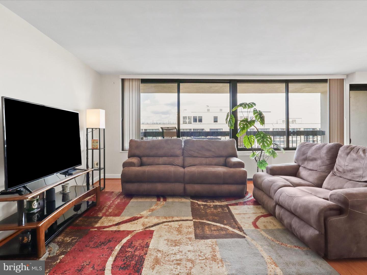 3705 S GEORGE MASON DR #2617S, FALLS CHURCH, Virginia 22041, 2 Bedrooms Bedrooms, 4 Rooms Rooms,2 BathroomsBathrooms,Residential,For sale,3705 S GEORGE MASON DR #2617S,VAFX2273044 MLS # VAFX2273044