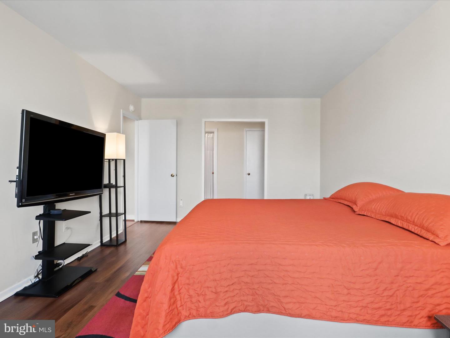 3705 S GEORGE MASON DR #2617S, FALLS CHURCH, Virginia 22041, 2 Bedrooms Bedrooms, 4 Rooms Rooms,2 BathroomsBathrooms,Residential,For sale,3705 S GEORGE MASON DR #2617S,VAFX2273044 MLS # VAFX2273044