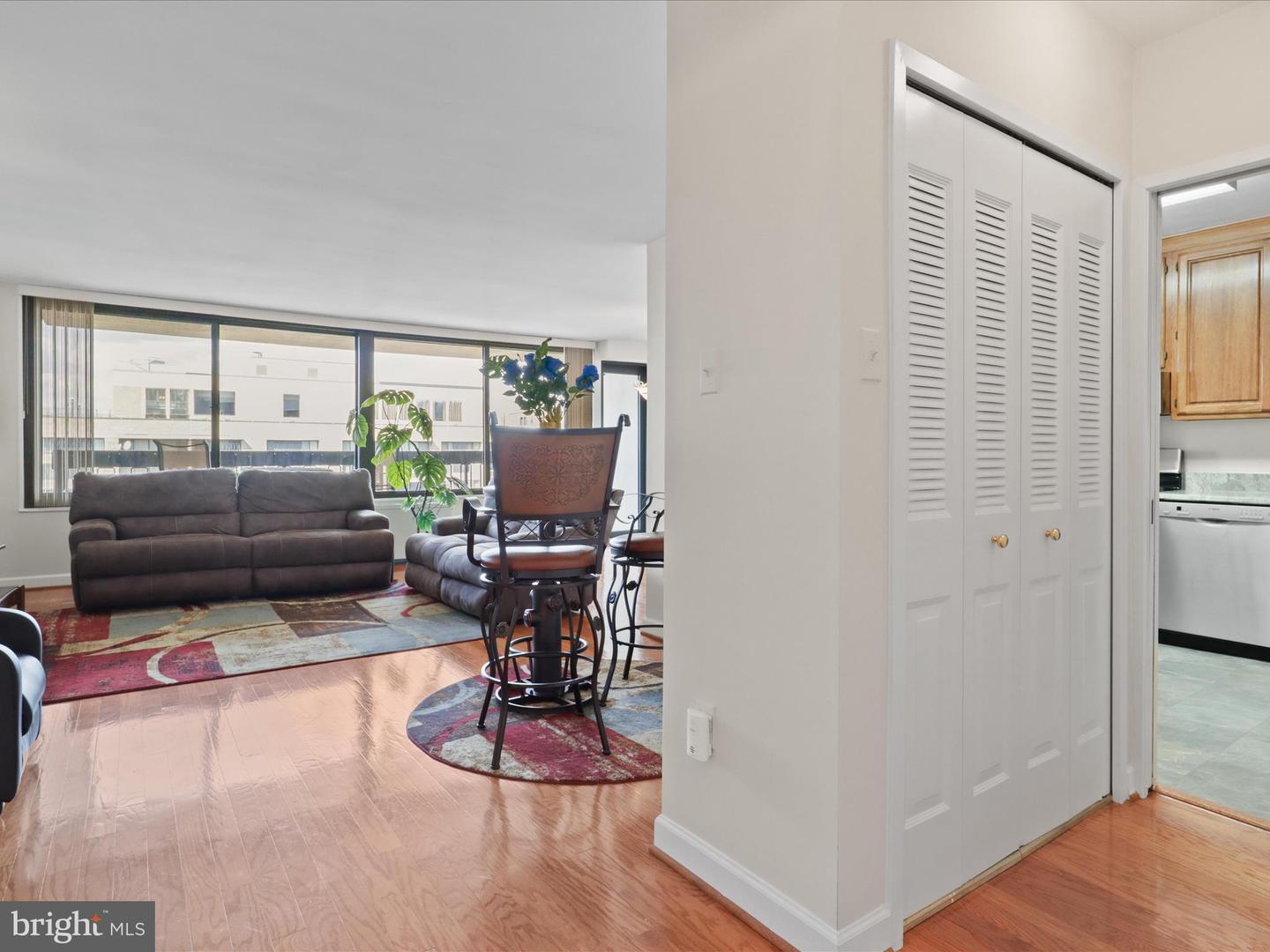 3705 S GEORGE MASON DR #2617S, FALLS CHURCH, Virginia 22041, 2 Bedrooms Bedrooms, 4 Rooms Rooms,2 BathroomsBathrooms,Residential,For sale,3705 S GEORGE MASON DR #2617S,VAFX2273044 MLS # VAFX2273044