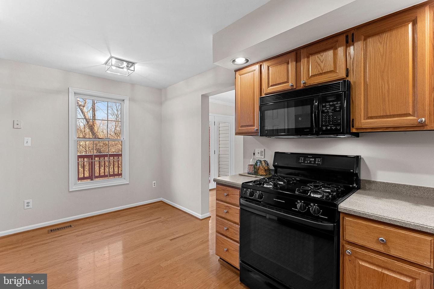 21922 GREENTREE TER, STERLING, Virginia 20164, 3 Bedrooms Bedrooms, ,2 BathroomsBathrooms,Residential,For sale,21922 GREENTREE TER,VALO2108774 MLS # VALO2108774 21922 GREENTREE TER, STERLING, Virginia 20164, 3 Bedrooms Bedrooms, ,2 BathroomsBathrooms,Residential,For sale,21922 GREENTREE TER,VALO2108774 MLS # VALO2108774