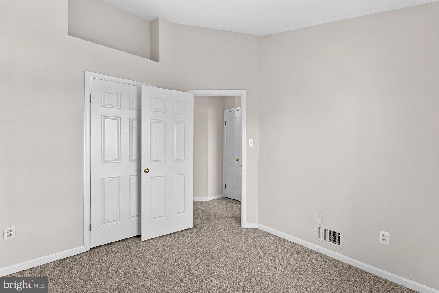 21922 GREENTREE TER, STERLING, Virginia 20164, 3 Bedrooms Bedrooms, ,2 BathroomsBathrooms,Residential,For sale,21922 GREENTREE TER,VALO2108774 MLS # VALO2108774 21922 GREENTREE TER, STERLING, Virginia 20164, 3 Bedrooms Bedrooms, ,2 BathroomsBathrooms,Residential,For sale,21922 GREENTREE TER,VALO2108774 MLS # VALO2108774