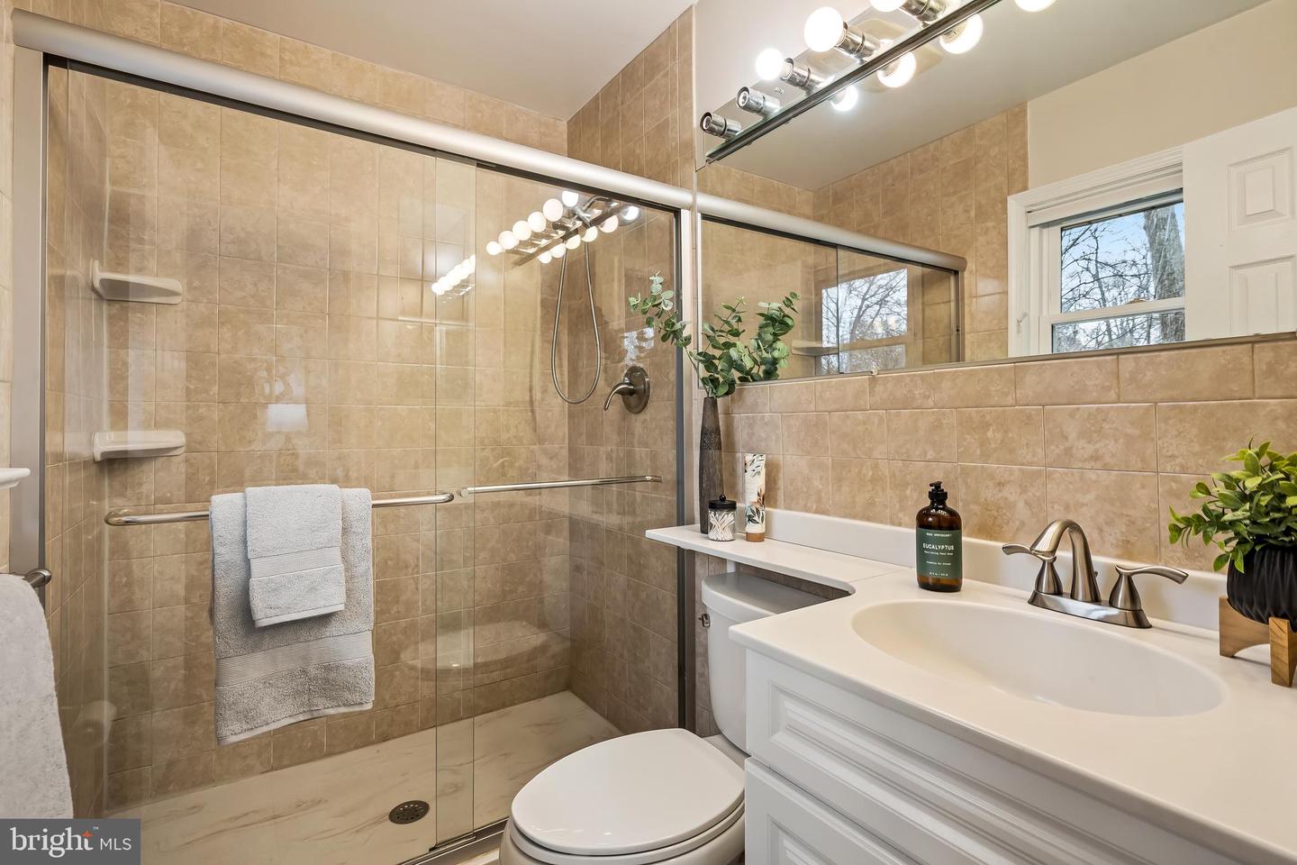 1429 IRONWOOD DR, MCLEAN, Virginia 22101, 5 Bedrooms Bedrooms, 8 Rooms Rooms,3 BathroomsBathrooms,Residential,For sale,1429 IRONWOOD DR,VAFX2274384 MLS # VAFX2274384 1429 IRONWOOD DR, MCLEAN, Virginia 22101, 5 Bedrooms Bedrooms, 8 Rooms Rooms,3 BathroomsBathrooms,Residential,For sale,1429 IRONWOOD DR,VAFX2274384 MLS # VAFX2274384