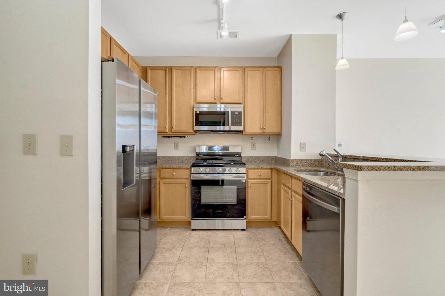 2665 PROSPERITY AVE #345, FAIRFAX, Virginia 22031, 1 Bedroom Bedrooms, ,1 BathroomBathrooms,Residential,For sale,2665 PROSPERITY AVE #345,VAFX2275424 MLS # VAFX2275424