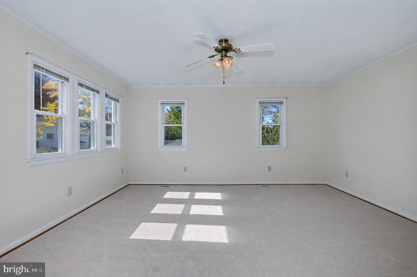 4026 WALTERS CT, FAIRFAX, Virginia 22030, 3 Bedrooms Bedrooms, ,2 BathroomsBathrooms,Residential,For sale,4026 WALTERS CT,VAFC2007232 MLS # VAFC2007232